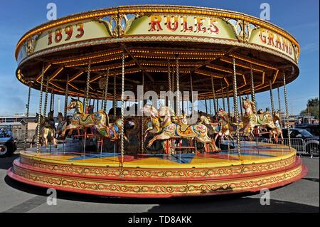 Gallopers Fairground Ride Steam powered carousel gallopers Stock Photo - Alamy