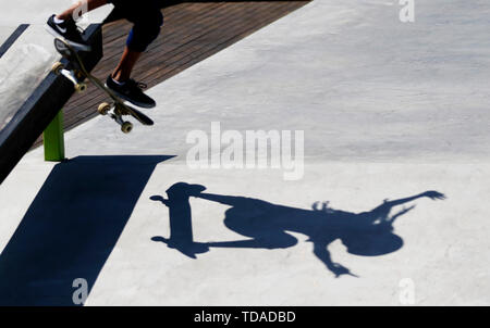 Los Angeles, USA. 13th June, 2019. Brazil's Rayssa Leal, who is 11, competes during the women's street quarterfinal of Dew Tour 2019 skateboarding competition in Long Beach, the United States, June 13, 2019. Rayssa Leal advanced into semifinal with 35.36 points. Credit: Li Ying/Xinhua/Alamy Live News Stock Photo