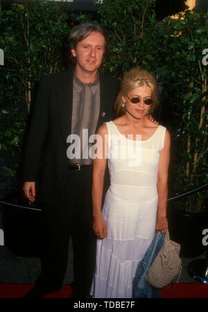 Westwood, California, USA 12th July 1994 Director James Cameron and actress Linda Hamilton attend 20th Century Fox's 'True Lies' Premiere on July 12, 1994 at Mann Village Theatre in Westwood, California, USA. Photo by Barry King/Alamy Stock Photo Stock Photo