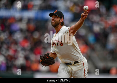 San Francisco, California, USA. 15th June, 2019. San Francisco Giants starting pitcher Madison Bumgarner (40) in pitching in the 6th inning during the MLB game between the Milwaukee Brewers and the San Francisco Giants at Oracle Park in San Francisco, California. Chris Brown/CSM/Alamy Live News Stock Photo