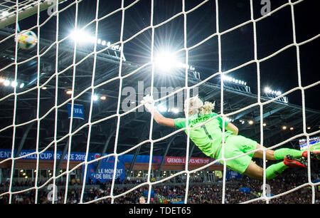 Grenoble, France. 15th June, 2019. Goalkeeper Erin Nayler of New Zealand competes during the group E match between Canada and New Zealand at the 2019 FIFA Women's World Cup in Grenoble, France on June 15, 2019. Canada won 2-0. Credit: Xiao Yijiu/Xinhua/Alamy Live News Stock Photo