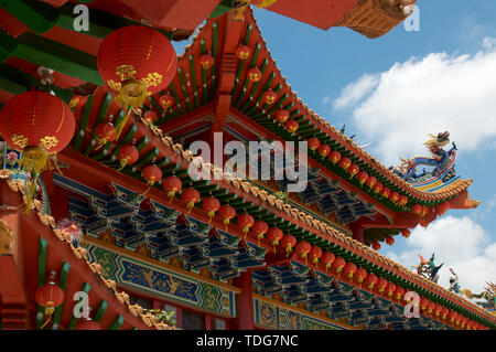 Beautiful low angle view of the majestic Thean Hou temple roof decoration located in Kuala Lumpur, Malaysia Stock Photo