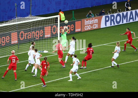 Stade de Alpes, Grenoble, France. 15th June, 2019. FIFA Womens World Cup football, Canada versus New Zealand; Goalkeeper Erin NAYLER - (NZL) punches away the crossed ball Credit: Action Plus Sports/Alamy Live News Stock Photo