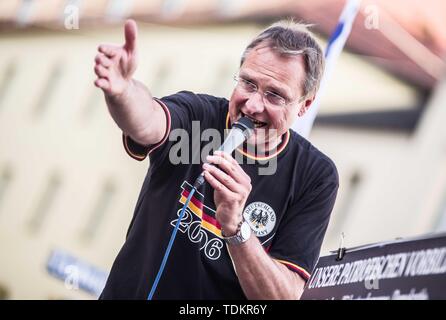 Munich, Bavaria, Germany. 17th June, 2019. MICHAEL STUERZENBERGER appearing at a Buergerbewegung Pax Europa far-right demonstration in Munich, Germany. Headed by the Verfassungsschutz (Secret Service) monitored Michael Stuerzenberger, the Buergerbewegung Pax Europa (Citizen Initiative Pax Europa) islamophobic group marched through the University area of Munich, Germany. Despite claiming to be for Judeo-Christian culture, the group had numerous known anti-semites, anti-semitic conspiracy theorists, and right-extremists among their 50 followers. Credit: ZUMA Press, Inc./Alamy Live News Stock Photo