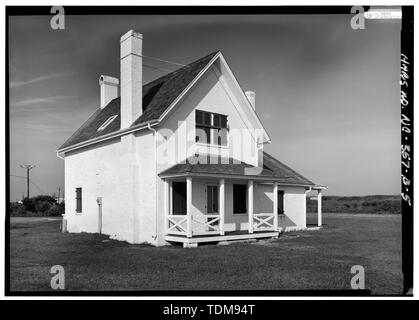PERSPECTIVE VIEW OF SOUTHEAST (FRONT) AND SOUTHWEST SIDE - Cape Hatteras Lighthouse, Principal Keeper's Dwelling, Point of Cape Hatteras, Access Road from Route 12, Buxton, Dare County, NC Stock Photo