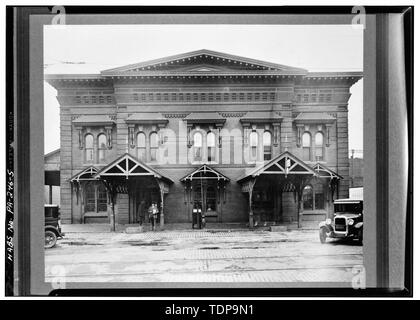 Photocopy of circa 1930 photograph, photographer unknown Photocopy taken by Ned Goode, October 11, 1961 NORTH FRONT CIRCA 1930 - Pennsylvania Railroad Station, Market Street, West Chester, Chester County, PA Stock Photo