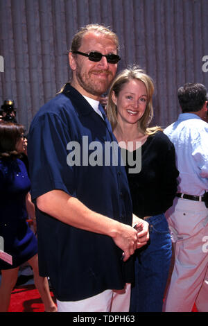 May 16, 1999; Los Angeles, CA, USA; .Actor JAKE LLOYD & his mom @ 'Star ...