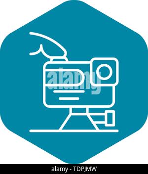 Play action camera icon, outline style Stock Vector