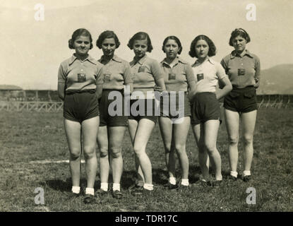 Women athletes group photo at Campo Sportivo FIAT, Turin, Italy 1936 Stock Photo