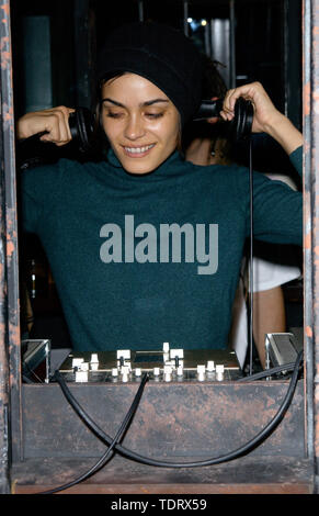 Oct 10, 2001; Los Angeles, CA, USA;  ! Actress SHANNYN SOSSAMON @ the 'Rules of Attraction' wrap party (Credit Image: © Chris Delmas/ZUMA Wire) Stock Photo