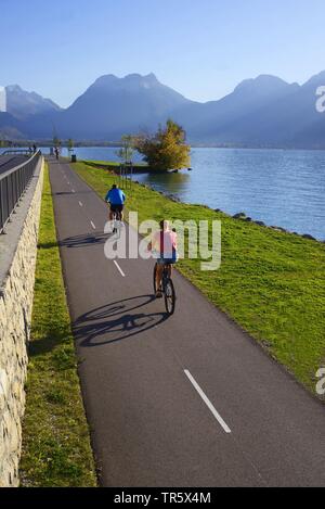 bike path around the Lake Annecy, France, Savoie, Haute Savoie Stock Photo