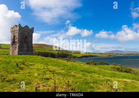 Tower at the Dingle bay, Ireland, Ring of Kerry, Dingle Peninsula, Dingle Stock Photo