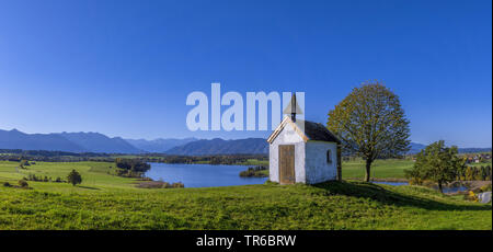 Aidlinger Hoehe in Bavaria with chapel al lake Riegsee, Germany, Bavaria, Oberbayern, Upper Bavaria Stock Photo