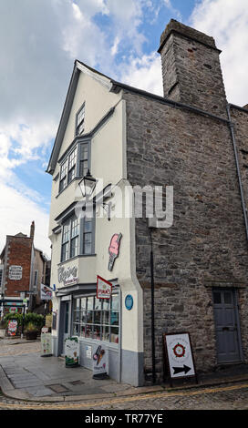Island House, currently Ice Cream shop, one of Plymouth’s oldest buildings. Elizabethan in origin Stock Photo