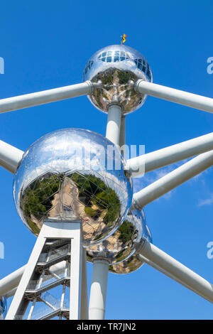 close up Brussels atomium Brussels Square de l'Atomium Boulevard de Centaire Brussels Belgium Eu Europe Stock Photo