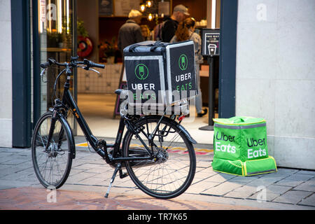 Uber delivery store by bicycle