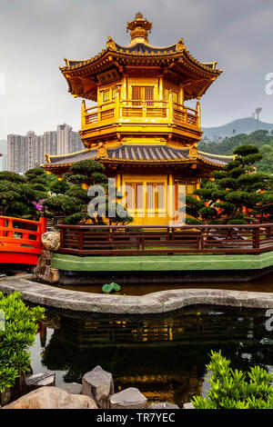 Pavilion Of Absolute Perfection, Nan Lian Garden, Hong Kong, China Stock Photo