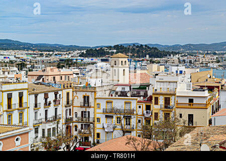 port,beach,hafen,ibiza,gull,Aussicht,view,spanien,möwe,urlaub,strand,airport,city,town,berge,boats,stadt,segelboot,bird,vogel,township,mountain,hügel, Stock Photo