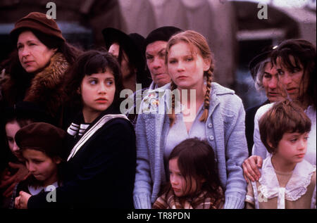 Devil's Arithmetic -- Kirsten Dunst, Brittany Murphy *** Local Caption