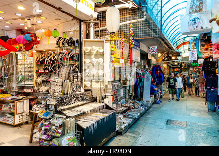 People Shopping At Stanley Market, Stanley, Hong Kong, China Stock Photo