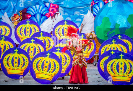 CEBU CITY , PHILIPPINES - JAN 20 : Participant in the Sinulog festival in Cebu city Philippines on January 20 2019. The Sinulog is an annual religious