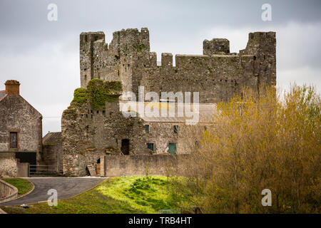 Northern Ireland, Co Down, Greencastle, 13th Century castle in farmyard on private land Stock Photo