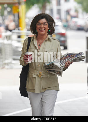 London, UK. 2nd June 2019. Christiane Amanpour arrives ahead of her appearance on the Andrew Marr Show. Credit: Thomas Bowles/ Alamy Live News Stock Photo