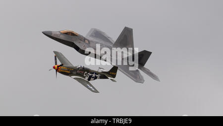 USAF Heritage Flight, Lockheed Martin F-22A Raptor and USAF and North American F-6K Mustang Stock Photo