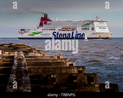 A Stena Line Ferry From The Hook Of Holland Unloads At Harwich Stock ...