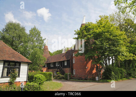 Traditional Oast house in the picturesque village of Smarden in Kent, UK. Stock Photo