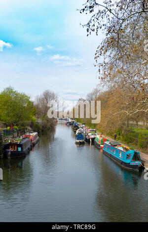 Regent's Canal from the bridge at Bonner Gatein Bethnal Green E2 London, United Kingdom Stock Photo