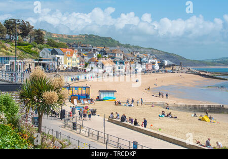 Lyme Regis, Dorset, UK. 3rd June 2019. UK Weather: A day of glorious sunshine and bright blue skies at the picturesque seaside resort of Lyme Regis. Visitors enjoy another sunny day and a bright start to the week. Credit: Celia McMahon/Alamy Live News. Stock Photo