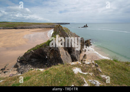 Rocky coastal scenery and sandy beach at Broad Haven. Pembrokeshire seaside landscape, Wales, UK. Stock Photo