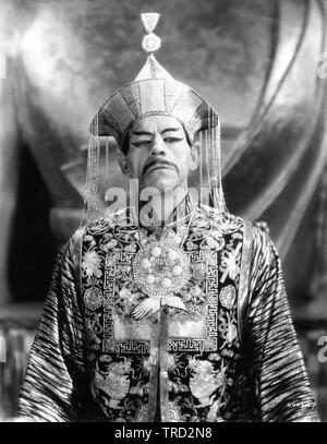 Boris Karloff as Dr. Fu Manchu THE MASK OF FU MANCHU 1932 director Charles Brabin story Sax Rohmer costume design Adrian Metro Goldwyn Mayer Stock Photo