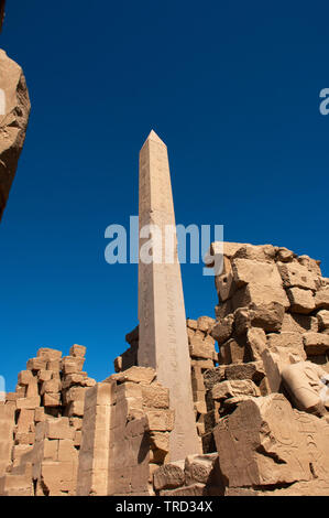 The remaining standing obelisk of Pharoah Queen Hatshepsut, Temple of Amun, Karnak, Luxor, Egypt Stock Photo