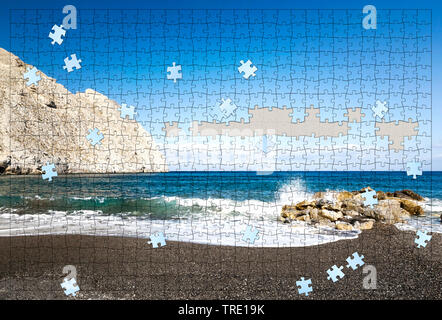 incomplete puzzle beach Stock Photo