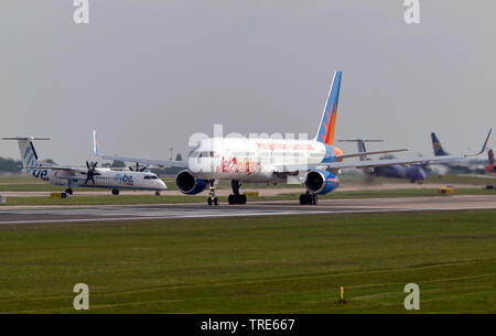 Jet2holidays Boeing 757-23N, G-LSAK,  rolling for take off at Manchester Airport Stock Photo