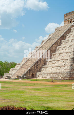 Entrance scale of the Mayan Pyramid of Kukulkan, known as El Castillo, classified as Structure 5B18, taken in the archaeological area of Chichen Itza, Stock Photo