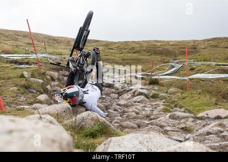 Finn Iles crash sequence during practice run - UCI Mountain Bike World Cup at Fort William, Scotland - series of 13 images  image 10/13 Stock Photo