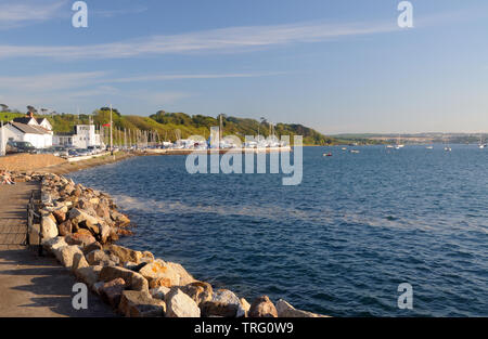 A view of the Torridge estuary,  looking upstream towards Bideford, from the esplanade in Instow, Devon, England Stock Photo