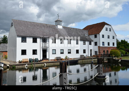 Hambleden Mill, a mill and river weir complex on the River Thames on the Buckinghamshire/Berkshire border near Henley. Stock Photo