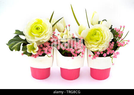 Blumen / Weiße Rose / Blätter / Rosa Blüten / Blumenmeer / Rosa/Weißer Blumentopf / Flowers / White Rose / Leaves / Pink Flowers / Flower Sea / Pink / Stock Photo