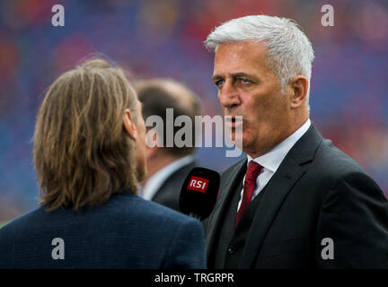 Head Coach Vladimir Petkovic of SUI gives interview before the match Stock Photo