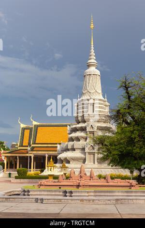 Stupa of King Norodom, Royal Palace, Phnom Penh, Cambodia, Indochina, Southeast Asia, Asia Stock Photo