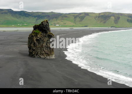 Reynisfjara black sand beach near Vik, on the Atlantic ocean coast, Iceland Stock Photo