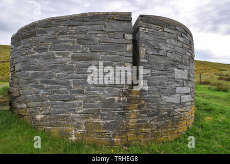 An alternative view of the Wynford Vaughan Thomas Memorial on the machynlleth mountain road in Wales Stock Photo