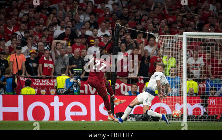 Divock Origi Of Liverpool Scores A Goal 2 0 During The Uefa Champions League Final Match Between Tottenham Hotspur And Liverpool At The Metropolitano Stock Photo Alamy