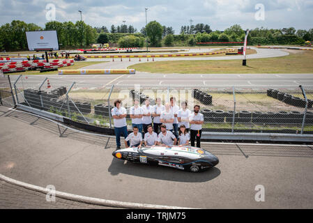 25 May 2019 - Berghem, the Netherelands.  SHELL ECO-MARATHON 'CHALLENGER EVENT'. Team H2politO. Car 210. Cheering group photo of the team. They did cl Stock Photo