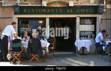 Restorante Al Covo Busy Restaurant in the heart of Venice Italy