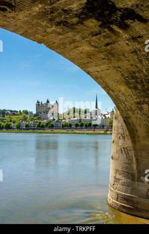 The Cessart bridge and Chateau de Saumur on river Loire, Maine et Loire, Pays de la Loire, France Stock Photo
